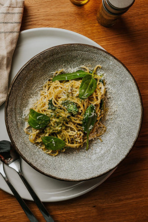 SPAGHETTI AL PESTO